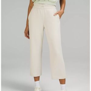 Lululemon Softstreme High-Rise Straight Leg Cropped Pants
